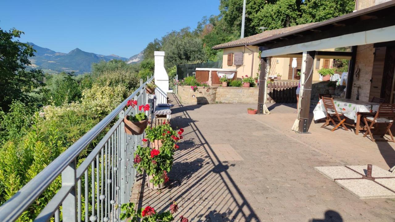 Casa Delle Noci B&B Rosora Exteriér fotografie